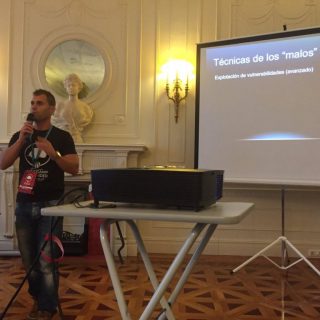 Presentación Presentacion Tomás Sierra WordCamp Santander 2016